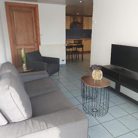 Appartement Rdc Plein Centre Avec Terrasse Visé Exterior foto